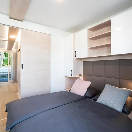 Dreamy Houseboat By The Sea With Terrace And Hot Tub * Portoroz